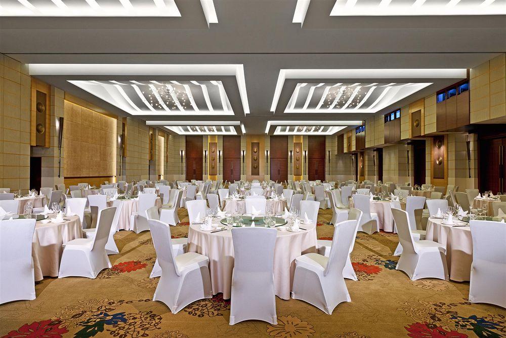 Four Points By Sheraton Shenzhou Peninsula Resort Wanning Exterior photo