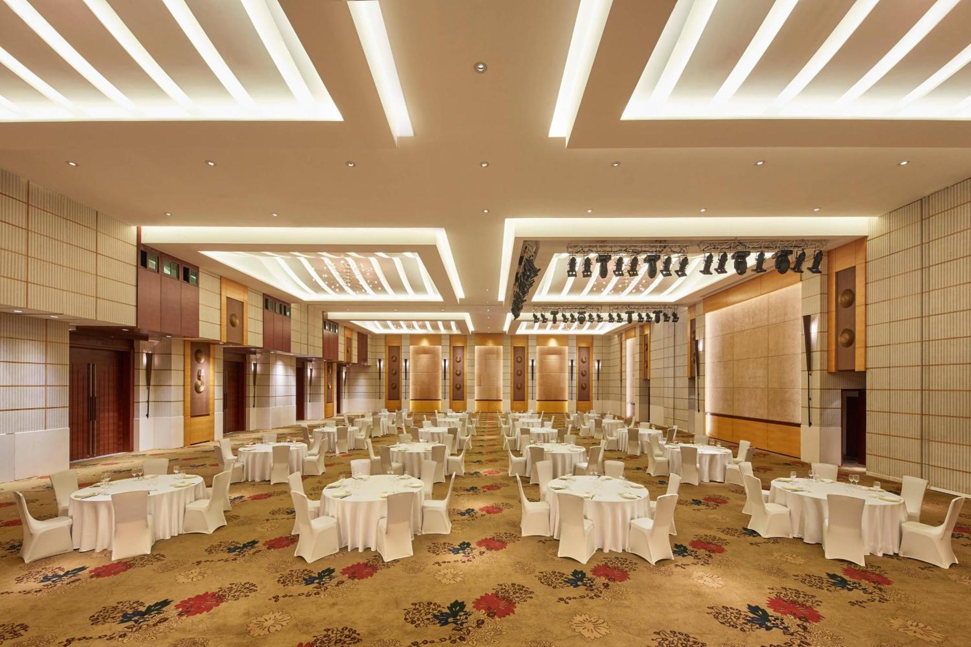Four Points By Sheraton Shenzhou Peninsula Resort Wanning Exterior photo