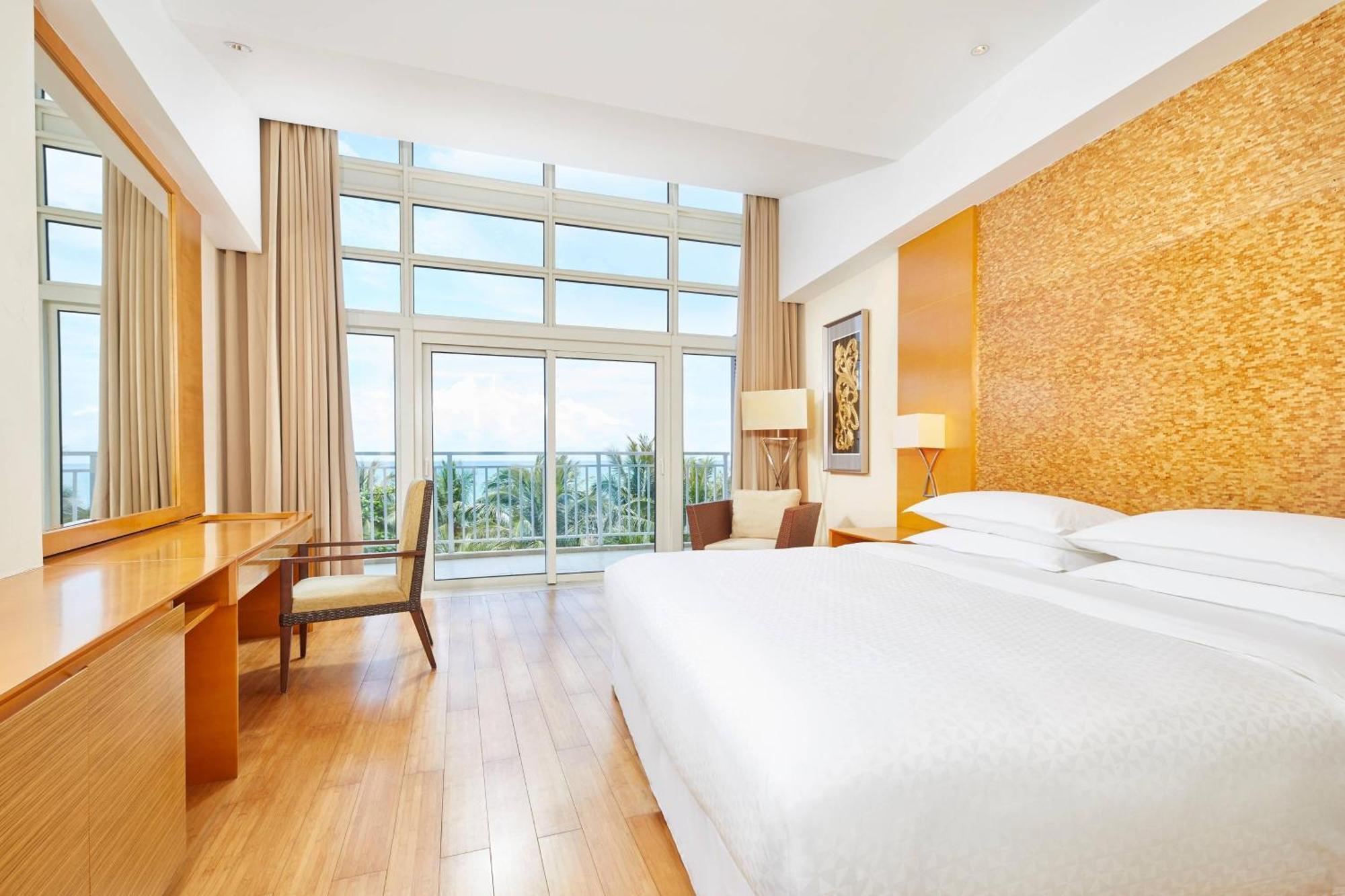 Four Points By Sheraton Shenzhou Peninsula Resort Wanning Exterior photo