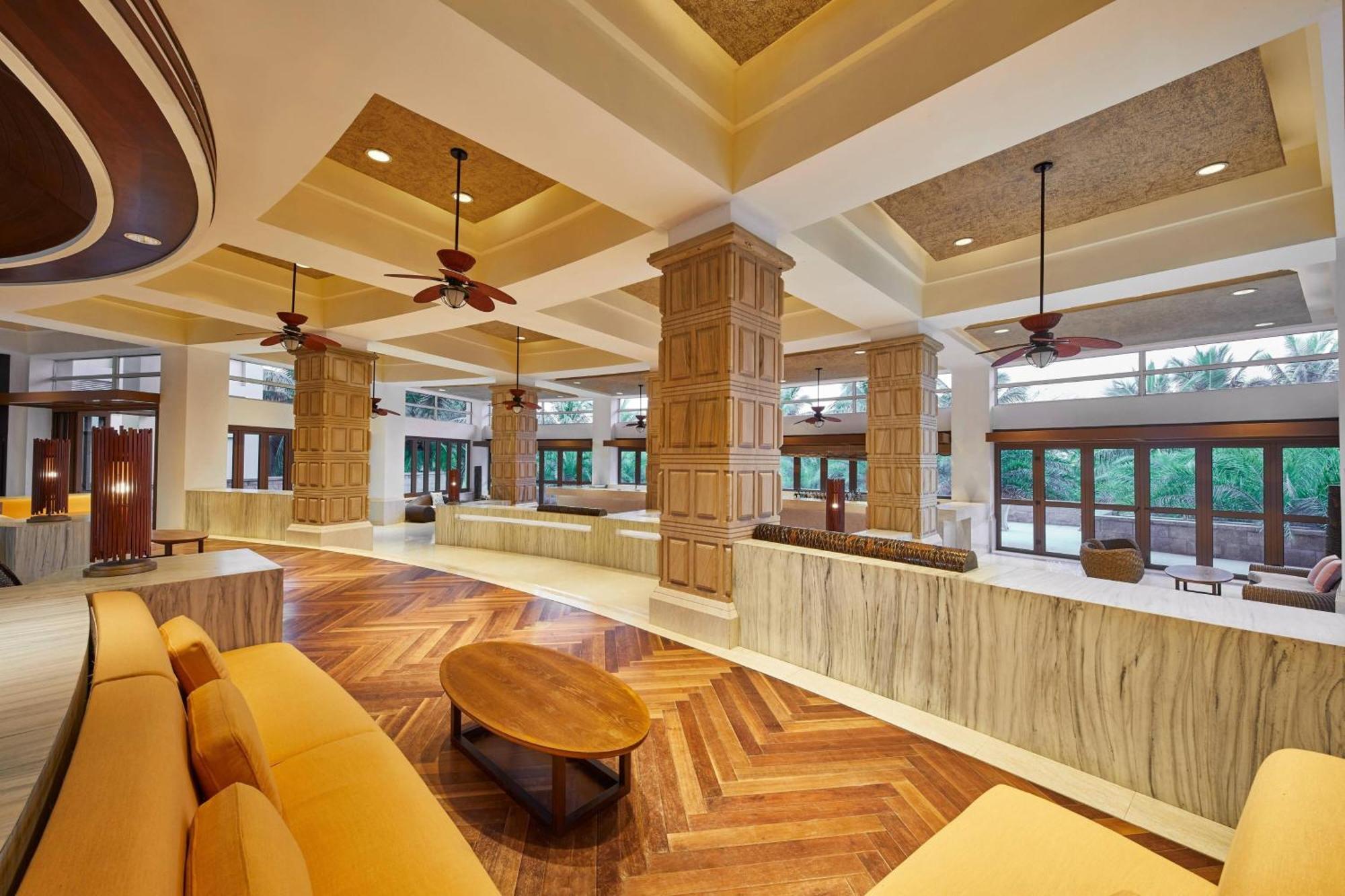 Four Points By Sheraton Shenzhou Peninsula Resort Wanning Exterior photo