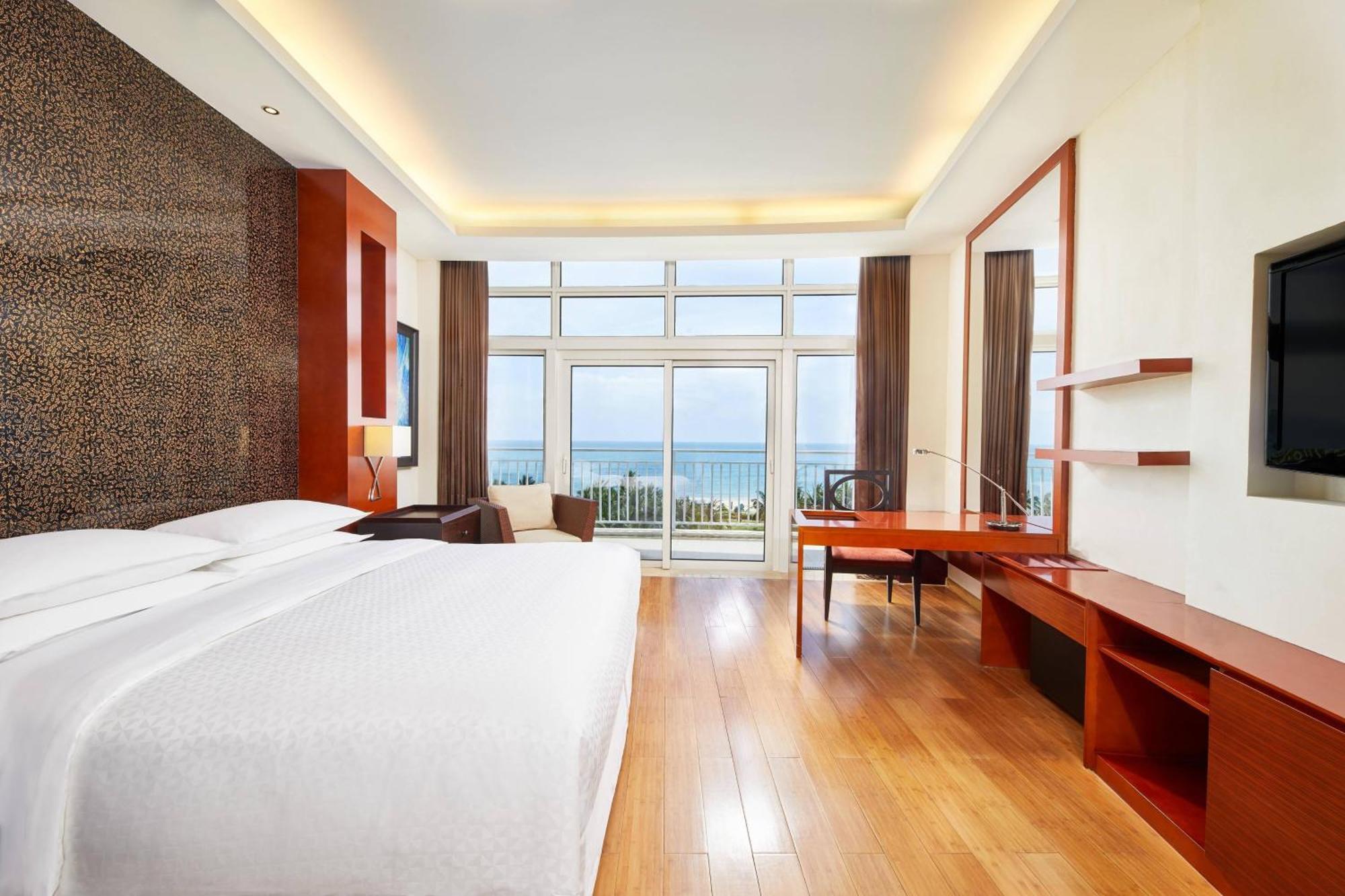 Four Points By Sheraton Shenzhou Peninsula Resort Wanning Exterior photo