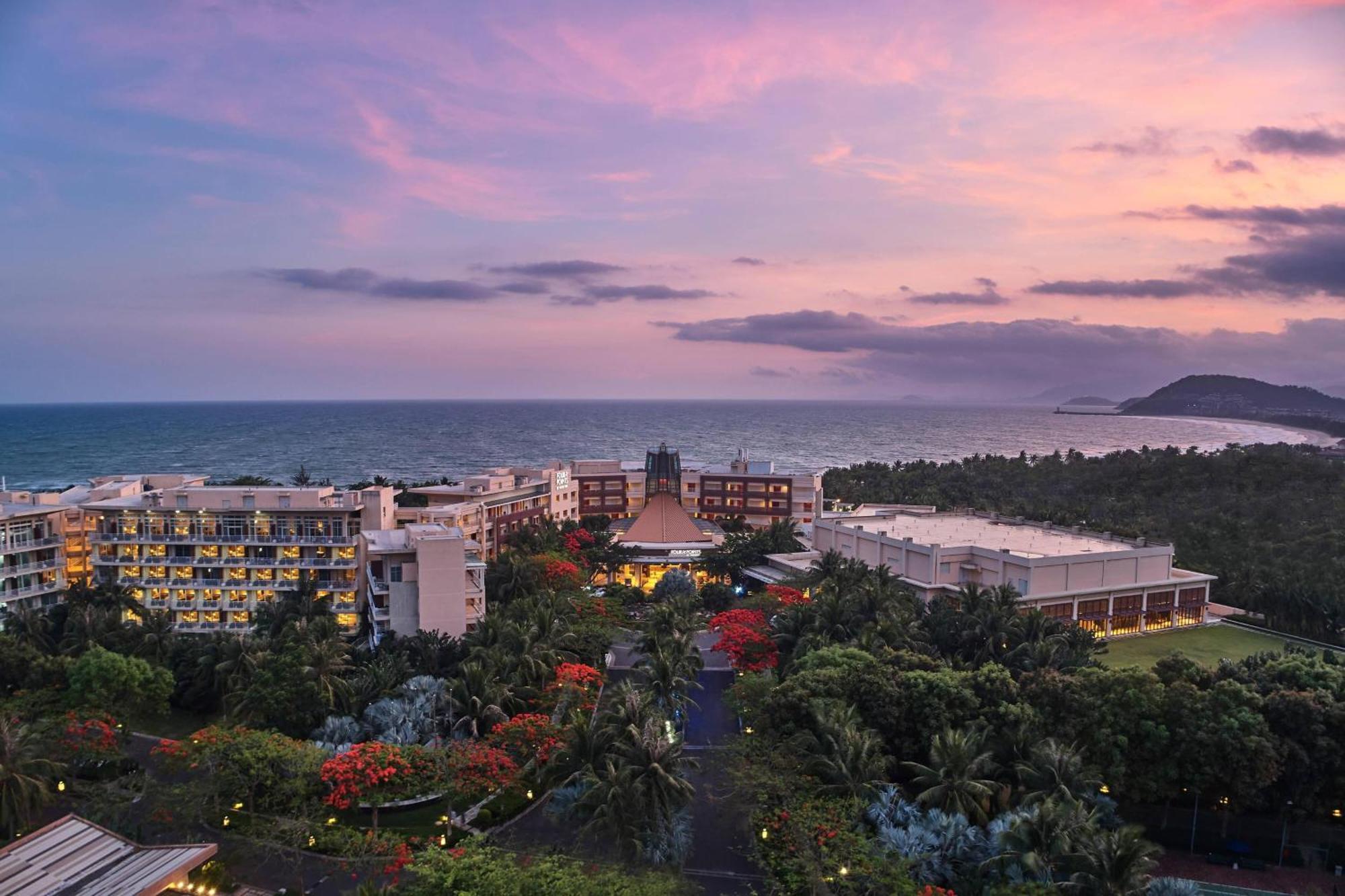 Four Points By Sheraton Shenzhou Peninsula Resort Wanning Exterior photo
