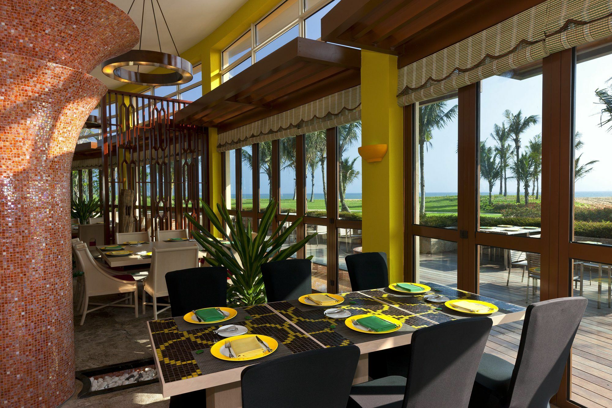 Four Points By Sheraton Shenzhou Peninsula Resort Wanning Exterior photo